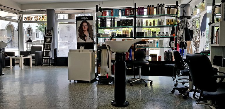 Über uns Haarstudio am Karlsplatz in Worms Friseursalon